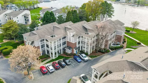 7836 Village Harbor DR, Cornelius, NC 28031