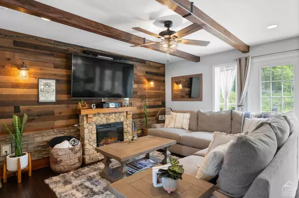 174 Grove School RD, Catskill, NY 12414