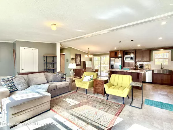 325 Route 25, Haines Falls, NY 12436