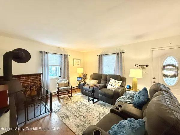 5472 Ny-23a, Tannersville, NY 12485