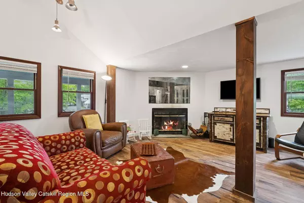 18 Rail Road AVE, Tannersville, NY 12485