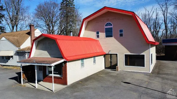 369 Mansion ST, Coxsackie, NY 12051