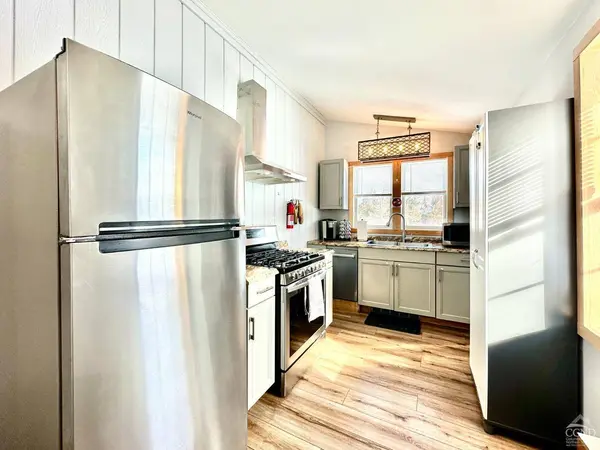 462 Dent RD, Prattsville, NY 12468