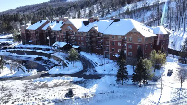 62 Liftside DR #332-334, Hunter, NY 12442