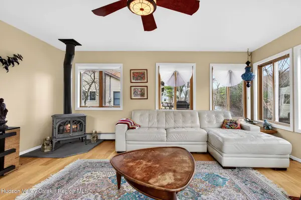 205 Esopus Creek RD, Saugerties, NY 12477