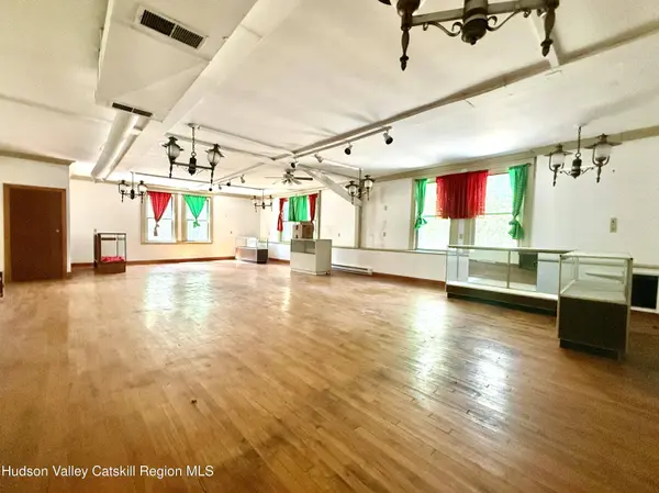 5085 New York 23a, Haines Falls, NY 12436