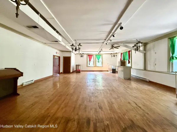 5085 New York 23a, Haines Falls, NY 12436