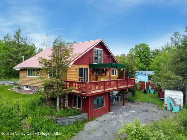 19 & 25 Van DR, Tannersville, NY 12485