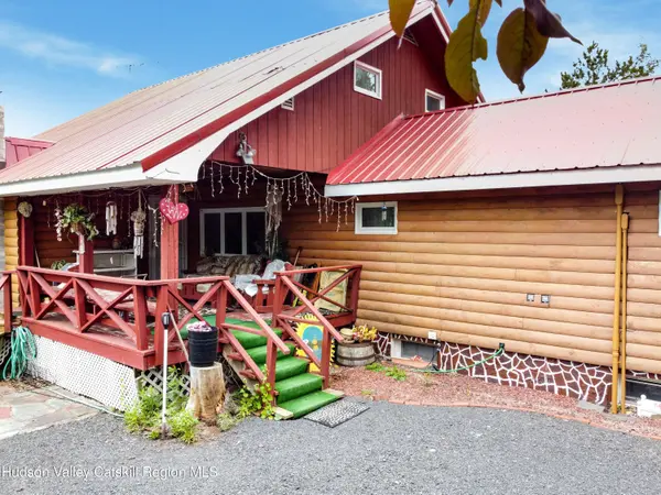 19 & 25 Van DR, Tannersville, NY 12485