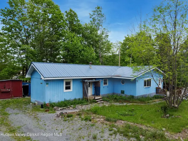 19 & 25 Van DR, Tannersville, NY 12485
