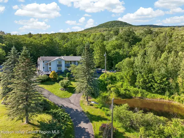 1747 Spruceton RD, West Kill, NY 12492
