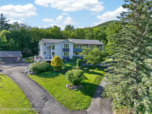 1747 Spruceton RD, West Kill, NY 12492