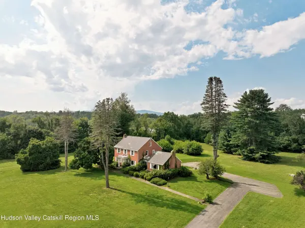236 Glasco TPKE, Saugerties, NY 12477