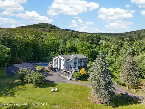 1747 Spruceton RD, West Kill, NY 12492