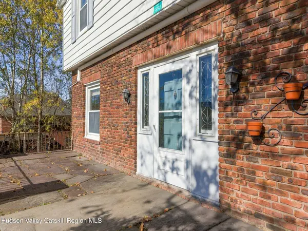 5898 New York 23a, Tannersville, NY 12485