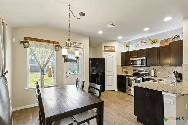 416 Cassandra DR, Hutto, TX 78634