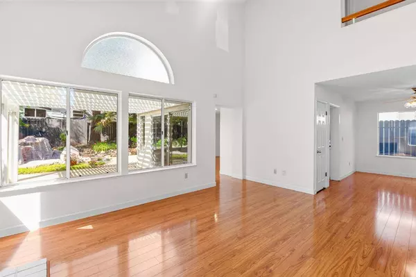 8337 Elegans CT, Antelope, CA 95843