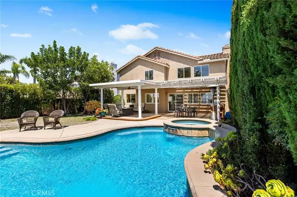 33 Las Pisadas, Rancho Santa Margarita, CA 92688