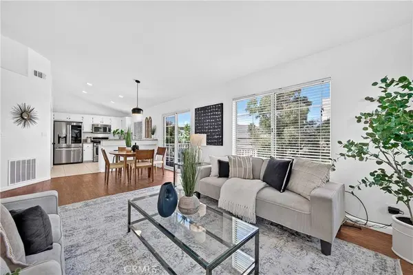 24 Calle Fortuna, Rancho Santa Margarita, CA 92688