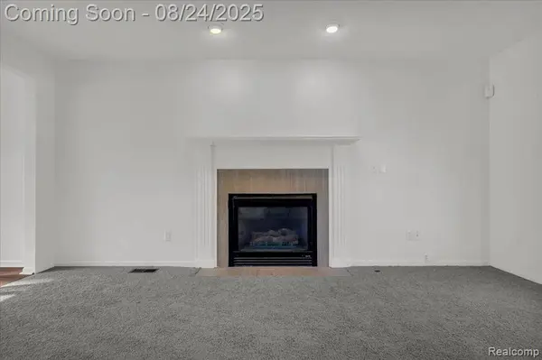 16534 Mary Grace Lane, Romulus, MI 48174