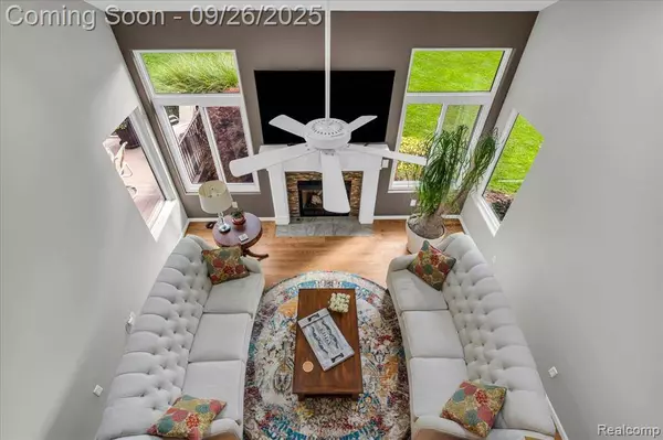 5050 Whitlow Court, Commerce Twp, MI 48382