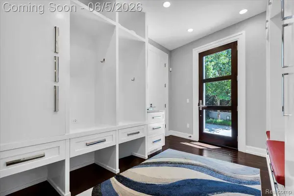 195 Baldwin RD, Birmingham, MI 48009