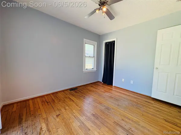 27305 Townley ST, Madison Heights, MI 48071