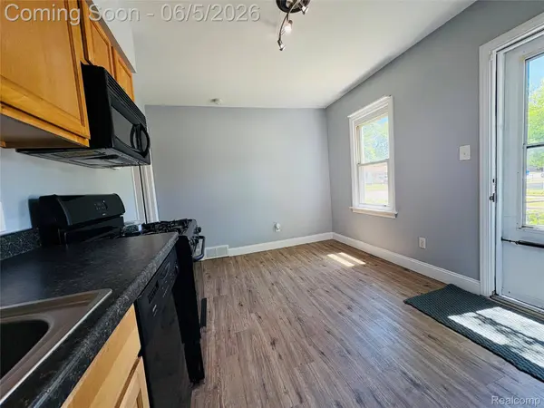 27305 Townley ST, Madison Heights, MI 48071