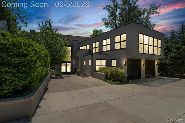 195 Baldwin RD, Birmingham, MI 48009