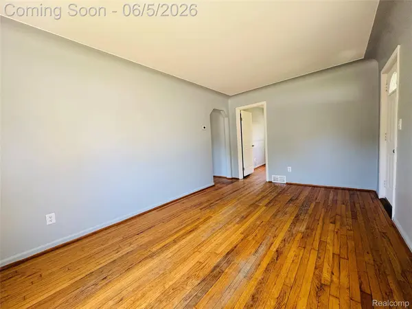 27305 Townley ST, Madison Heights, MI 48071