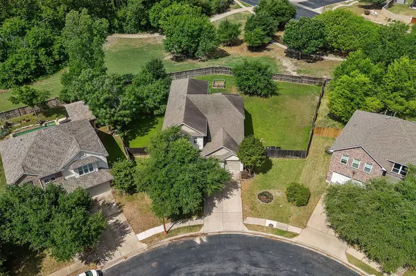 2009 Hanging Rock DR, Pflugerville, TX 78660