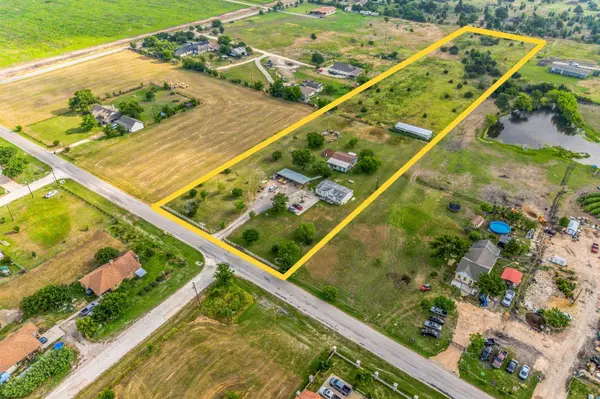 116 Hokanson RD, Del Valle, TX 78617