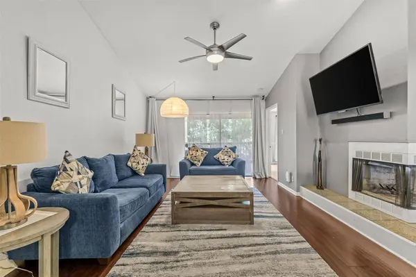 2450 Wickersham LN #1606, Austin, TX 78741