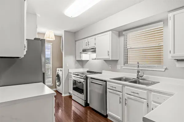 2450 Wickersham LN #1606, Austin, TX 78741