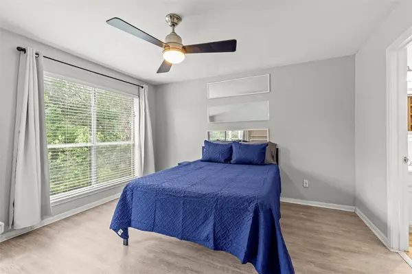 2450 Wickersham LN #1606, Austin, TX 78741