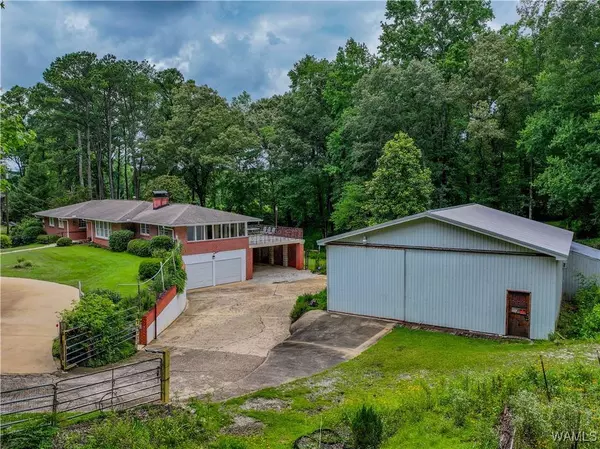 520 Union Chapel Rd, Northport, AL 35473