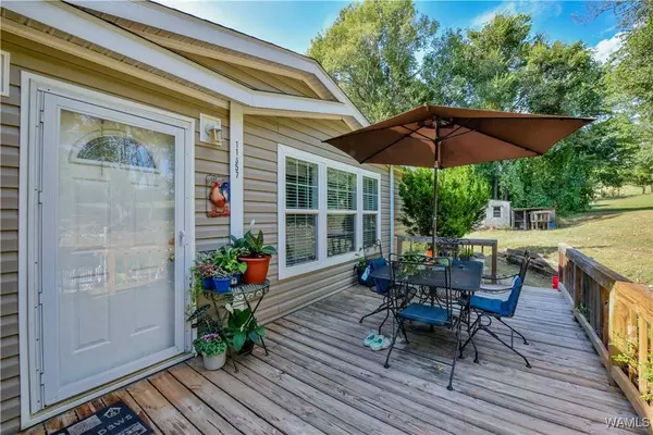 11657 Kirby Wyatt Rd, Moundville, AL 35474