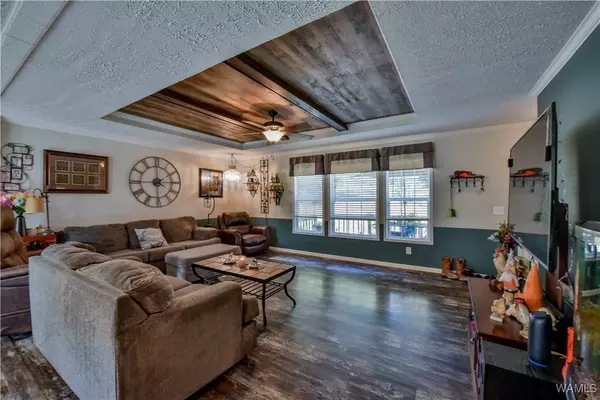 11657 Kirby Wyatt Rd, Moundville, AL 35474