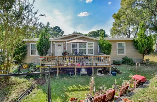 11657 Kirby Wyatt Rd, Moundville, AL 35474