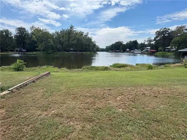 124 Clear Creek RD, Akron, AL 35441