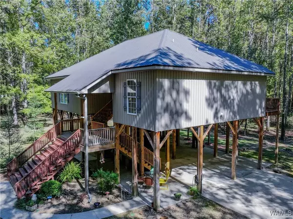 15986 Riverbend Ln, Moundville, AL 35474