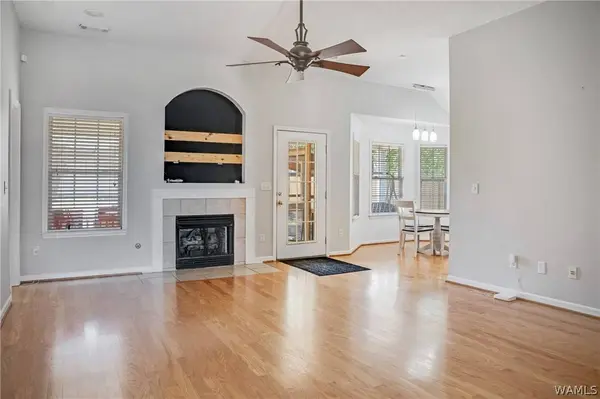 2413 Stardust DR, Tuscaloosa, AL 35405