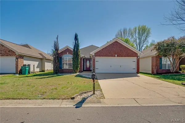 2413 Stardust DR, Tuscaloosa, AL 35405