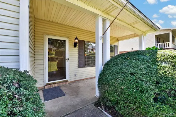 5502 Shenandoah DR, Northport, AL 35473