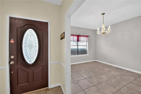 5502 Shenandoah DR, Northport, AL 35473