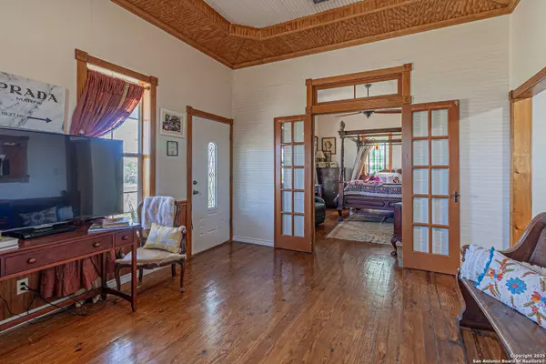 6432 FM725, New Braunfels, TX 78130