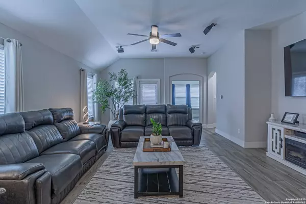 14302 Gold Rush Pass, San Antonio, TX 78254