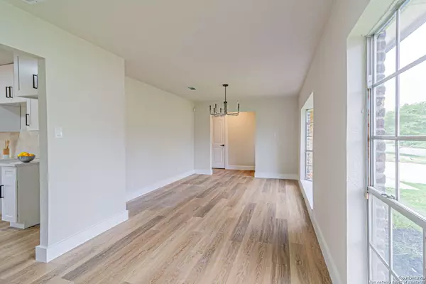 7226 Split Creek, San Antonio, TX 78238