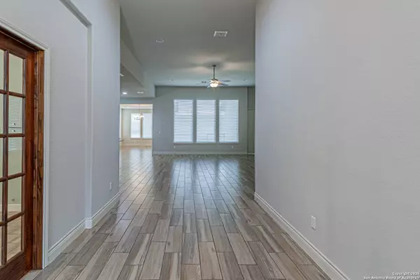 1239 Yaupon Loop, New Braunfels, TX 78132