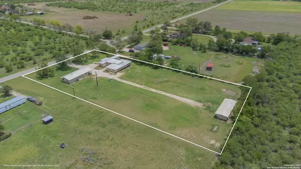 2478 WEIL RD Weil Rd, Marion, TX 78124